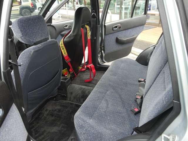 カルタス Ｇ　禁煙　ＣＤ　社外ハンドル　Ｆシート　ローダウン　ＡＷ（17枚目）