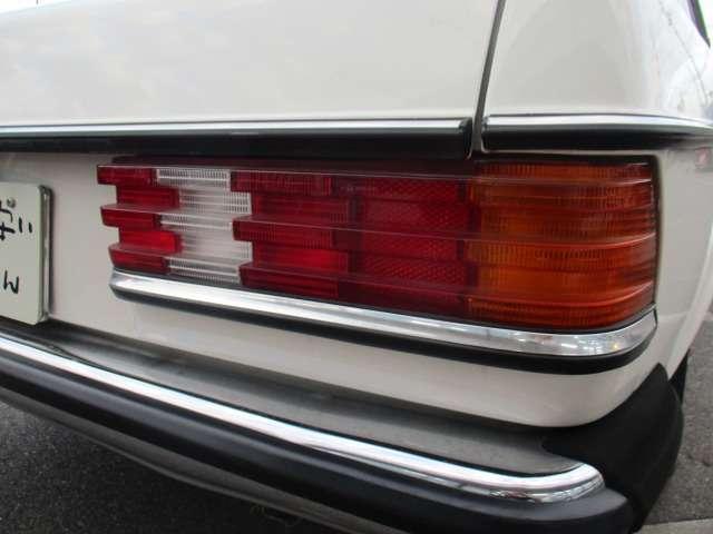 ミディアムクラス 280E 正規ディーラー車 左H ETC クルコン 記録簿 Fマット(9枚目)