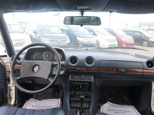 ミディアムクラス 280E 正規ディーラー車 左H ETC クルコン 記録簿 Fマット(13枚目)