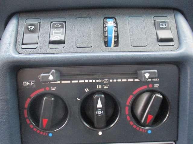 ミディアムクラス 280E 正規ディーラー車 左H ETC クルコン 記録簿 Fマット(19枚目)