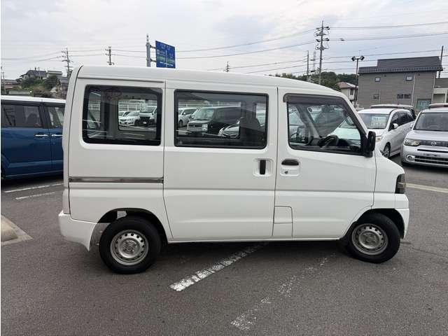 クリッパーバン ＤＸ　禁煙　オートマ　エアコン　パワステ　サイドバイザー　保証付き（2枚目）