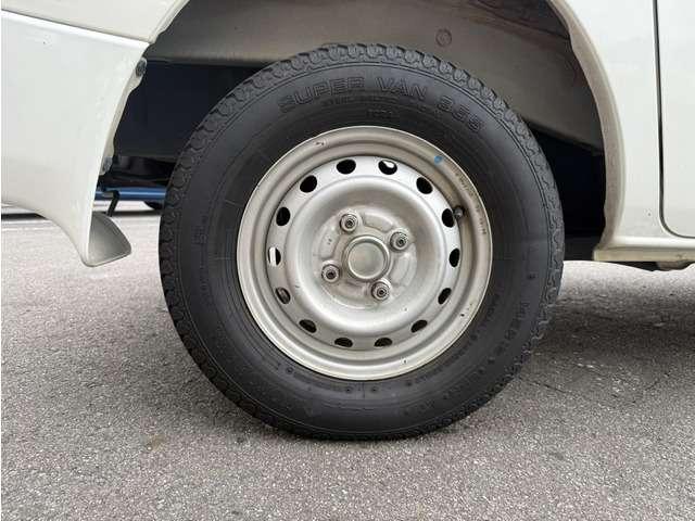 クリッパーバン ＤＸ　禁煙　オートマ　エアコン　パワステ　サイドバイザー　保証付き（32枚目）