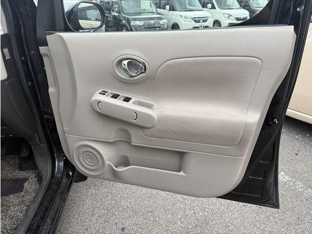 キューブ １５Ｘ　Ｖセレクション　禁煙　ナビＴＶ　インテリキー　ドラレコ　ＥＴＣ　　サイドバイザー　ＡＡＣ（18枚目）