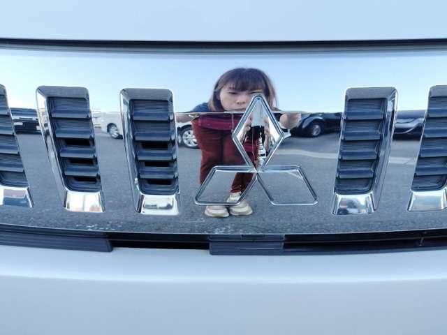 外装仕上げ、みがき、撥水仕上げします。内装クリーニング　ヘッドライトの黄ばみ落としてからの磨き！納車仕上げ専門の担当者がしっかり仕上げさせて頂きます。満足クォリティー！直通ＴＥＬ０５６９−８４−１３３