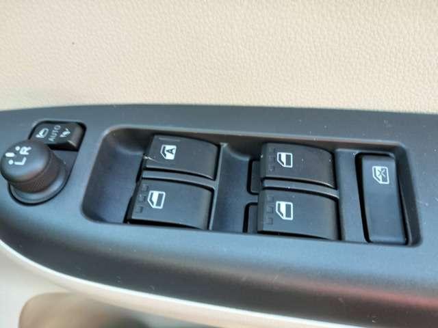 パッソ Ｘ　ＬパッケージＳ　禁煙　アイスト　スマキー　ドラレコ　ＥＴＣ（21枚目）