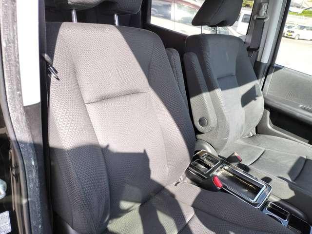 ステップワゴンスパーダ Ｓ　パワーエディション　禁煙　ナビＴＶ　スマキ―　後席モニター　Ｂカメ　ＥＴＣ　アイスト（16枚目）