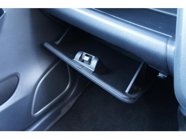 ���S�X�l�d�f�`���W����݌ɂR�O�O��ȏ�I���y�����ԃR�[�i�[�A�R���p�N�g�ԃR�[�i�[�A�P�a�n�w���X�e�[�V�������S���R�[�i�[�A�A���ԃR�[�i�[�����Ƃ��p�ӂ��Ă���܂�