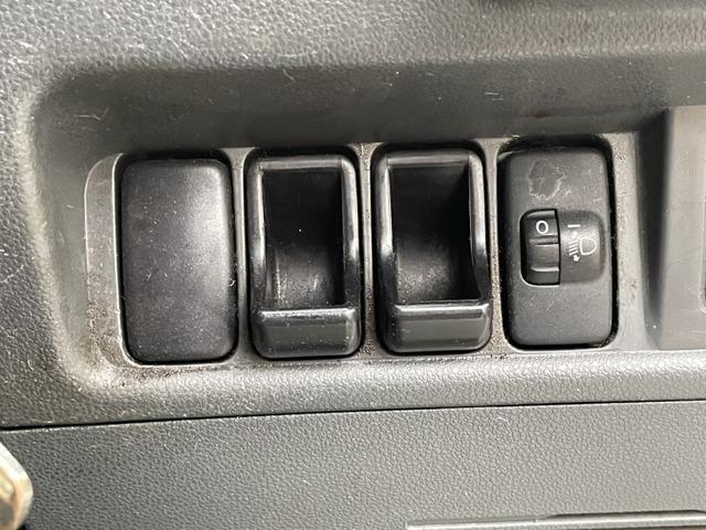 ハイゼットトラック エアコン・パワステ　スペシャル　禁煙　ＭＴ　パワステ　エアコン　３方開（29枚目）
