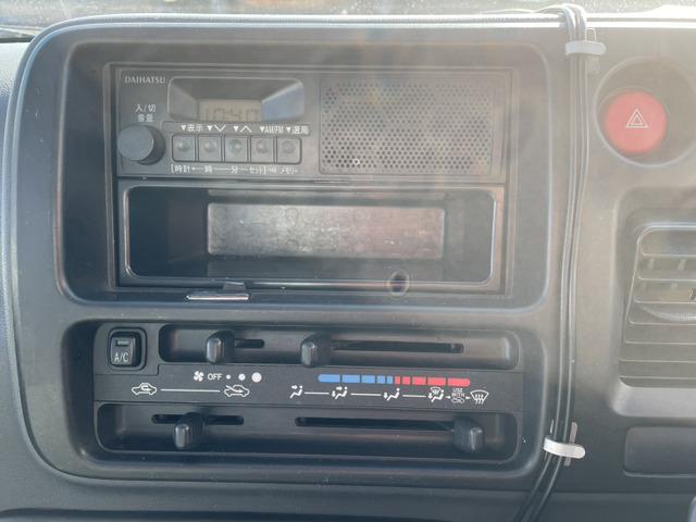 ハイゼットトラック スペシャル　禁煙　３方開　パワステ　エアコン　ＭＴ車（17枚目）