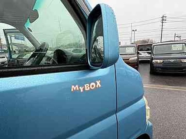 ���ÁA�V�i�̂g�c�c�i�r�A�d�s�b�A�n�f�W�`���[�i�[�A�t���b�v�_�E�����j�^�[�A�o�b�N���j�^�[�Ȃǉ��ł������k���������B����肩���芷���A�������ݎ��t���I�|�[�^�u���i�r�t���Z�O�ȂǊe���[�J�[��舵���L