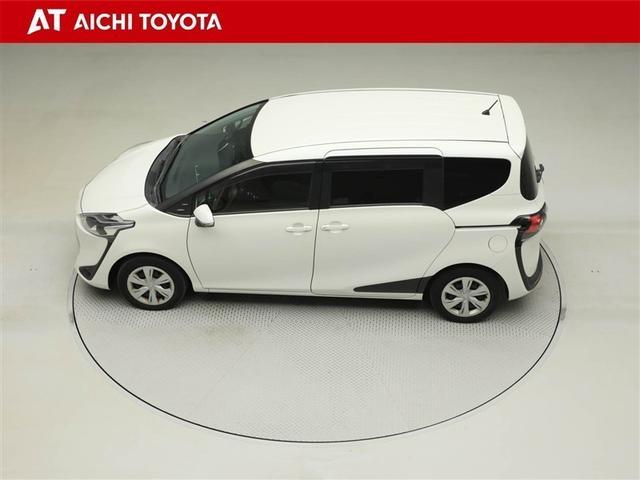 シエンタ Ｘ　ＥＴＣ装備　Ｓキー　地デジ　バックガイドモニター　運転席助手席エアバック　マニュアルエアコン　１オーナー　キーフリーシステム　アイドルストップ　メモリーナビゲーション　横滑防止装置　エアバック付き（11枚目）