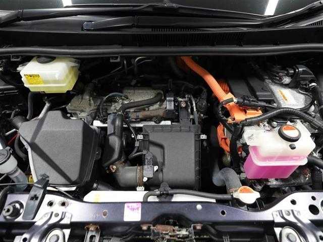 エスクァイア ハイブリッドGi Rカメラ AAC ナビ&TV リアエアコン 地デジ クルーズコントロール LEDライト キーレスエントリー スマートキー付 DVD再生可 エアバック 横滑防止装置 盗難防止システム ETC 3列シート(26枚目)