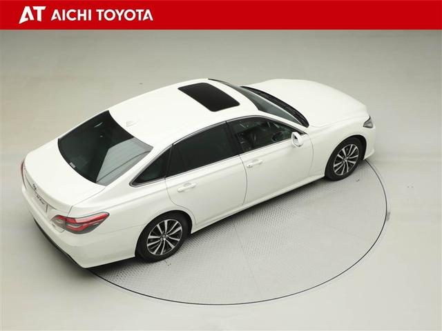 クラウンハイブリッド S Cパッケージ 衝突軽減B 黒革シート 盗難防止システム ワンオーナ エアバッグ クルコン Bカメラ LEDヘッドライト フルセグTV AC100V電源 スマートキー&プッシュスタート パワーシート ETC付 アルミ(14枚目)