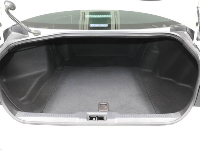 クラウンハイブリッド S Cパッケージ 衝突軽減B 黒革シート 盗難防止システム ワンオーナ エアバッグ クルコン Bカメラ LEDヘッドライト フルセグTV AC100V電源 スマートキー&プッシュスタート パワーシート ETC付 アルミ(21枚目)