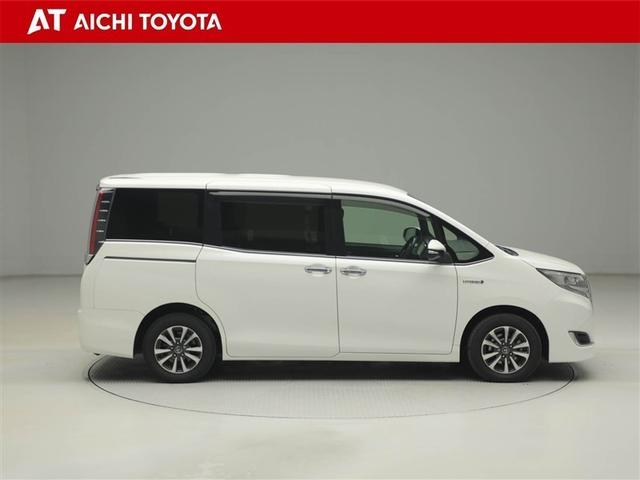 エスクァイア ハイブリッドＧｉ　Ｒカメラ　ＡＡＣ　ナビ＆ＴＶ　リアエアコン　地デジ　クルーズコントロール　ＬＥＤライト　キーレスエントリー　スマートキー付　ＤＶＤ再生可　エアバック　横滑防止装置　ドライブレコーダー　盗難防止システム（7枚目）