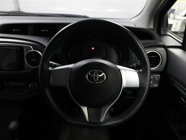 ヴィッツ Ｆ　スマイルエディション　スマートキー・プッシュスタート　運転席助手席エアバッグ　パワステ　盗難防止システム　ナビＴＶ　ＤＶＤ　メモリーナビ　ワンオーナー　パワーウィンドウ　オートエアコン　キーフリー　ＡＢＳ　バックモニタ－（24枚目）