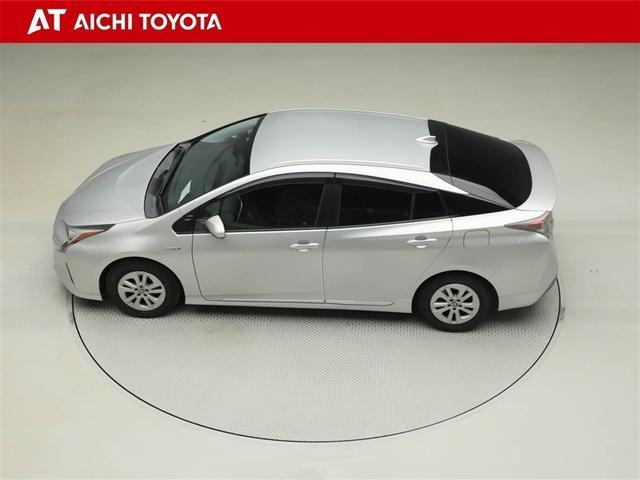 プリウス Ｅ　パワーウインドウ　キーレス　スマートＫ　盗難防止システム　１オーナー　ダブルエアバック　ＥＴＣ装備　パワーステアリング　オートエアコン　メモリーナビ　ＡＢＳ　エアバック　ＬＥＤヘッドランプ　ドラレコ（11枚目）