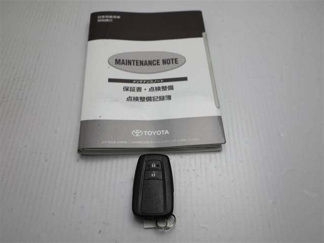 プリウス Ｅ　パワーウインドウ　キーレス　スマートＫ　盗難防止システム　１オーナー　ダブルエアバック　ＥＴＣ装備　パワーステアリング　オートエアコン　メモリーナビ　ＡＢＳ　エアバック　ＬＥＤヘッドランプ　ドラレコ（28枚目）