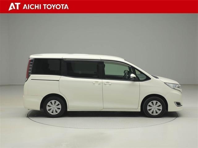 ノア Ｘ　イモビライザー　アイドリングストッ　ＤＶＤ再生可　ＡＵＸ　デュアルエアコン　ワンオーナー車　クルーズＣ　バックモニタ－　地デジＴＶ　ＬＥＤランプ　スマートキ　オートエアコン　ＥＳＣ　ナビ＆ＴＶ　３列（7枚目）