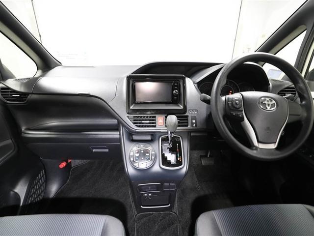 ノア Ｘ　イモビライザー　アイドリングストッ　ＤＶＤ再生可　ＡＵＸ　デュアルエアコン　ワンオーナー車　クルーズＣ　バックモニタ－　地デジＴＶ　ＬＥＤランプ　スマートキ　オートエアコン　ＥＳＣ　ナビ＆ＴＶ　３列（18枚目）