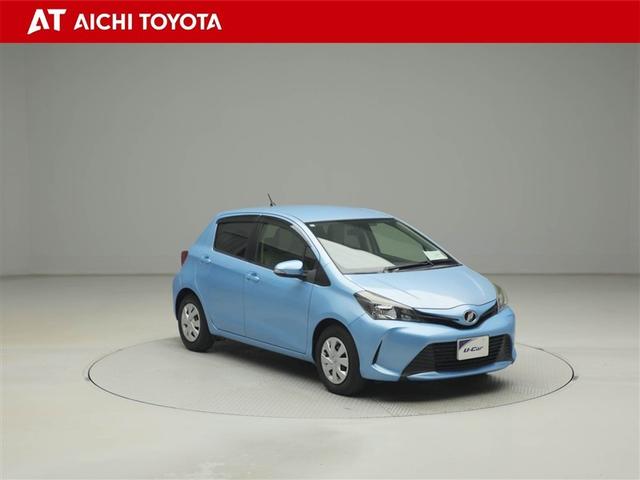 ヴィッツ Ｆ　アイドリングストップ車　パワーウィンドウ　エアバック　Ｗエアバック　エアコン　横滑り防止装置　キーレスキー　パワステ　ＡＢＳ　ミュージックプレイヤー接続可　ワンオーナー（8枚目）