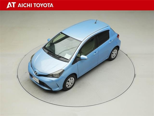 ヴィッツ Ｆ　アイドリングストップ車　パワーウィンドウ　エアバック　Ｗエアバック　エアコン　横滑り防止装置　キーレスキー　パワステ　ＡＢＳ　ミュージックプレイヤー接続可　ワンオーナー（10枚目）