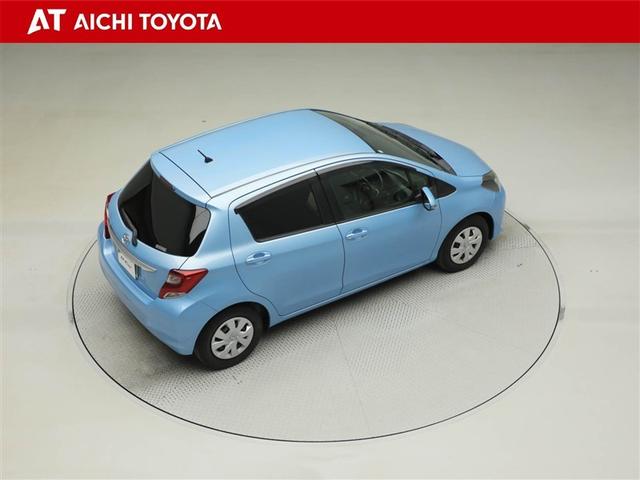 ヴィッツ Ｆ　アイドリングストップ車　パワーウィンドウ　エアバック　Ｗエアバック　エアコン　横滑り防止装置　キーレスキー　パワステ　ＡＢＳ　ミュージックプレイヤー接続可　ワンオーナー（14枚目）