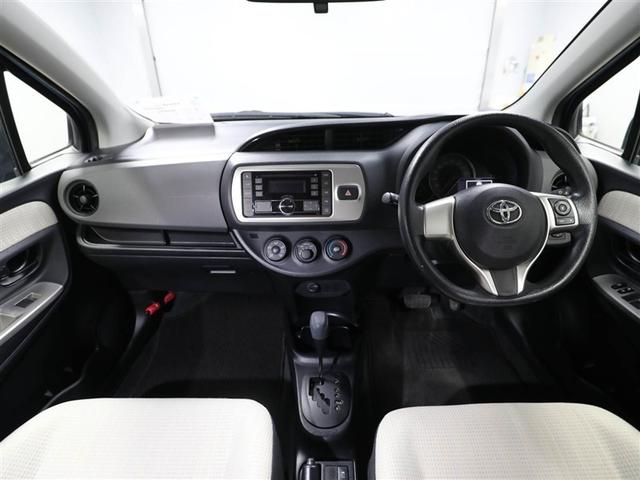 ヴィッツ Ｆ　アイドリングストップ車　パワーウィンドウ　エアバック　Ｗエアバック　エアコン　横滑り防止装置　キーレスキー　パワステ　ＡＢＳ　ミュージックプレイヤー接続可　ワンオーナー（18枚目）