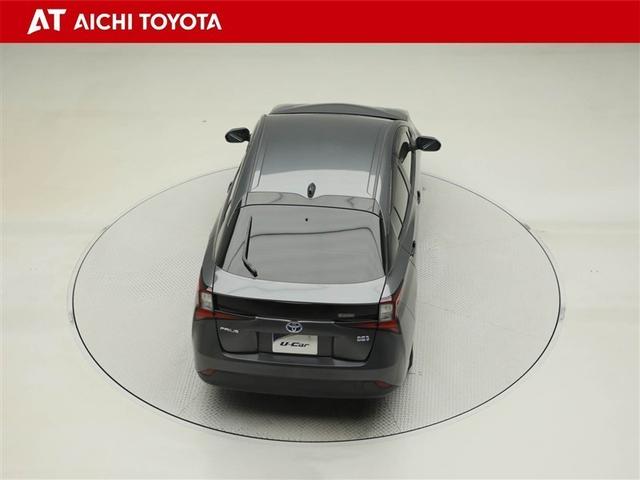 プリウス Ｓ　１００Ｖ　ＤＶＤ再生機能　ＥＳＣ　スマートキ－　地デジ　メモリーナビゲーション　ＬＥＤヘッドライト　ＥＴＣ車載器　フルオートエアコン　クルーズコントロール　エアバッグ　イモビ　パワーウインドウ　ＰＳ（13枚目）