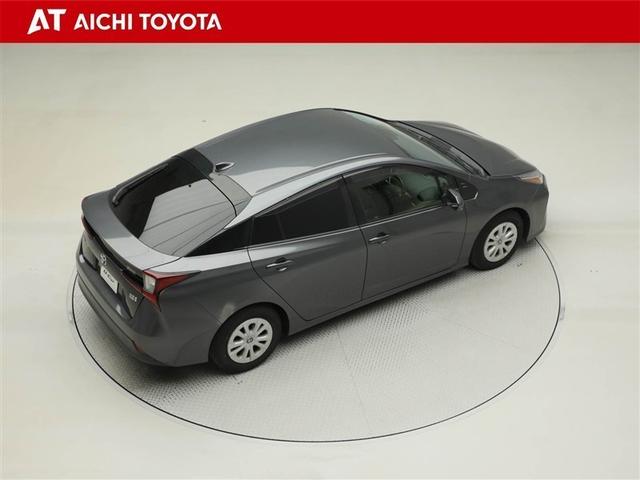 プリウス Ｓ　１００Ｖ　ＤＶＤ再生機能　ＥＳＣ　スマートキ－　地デジ　メモリーナビゲーション　ＬＥＤヘッドライト　ＥＴＣ車載器　フルオートエアコン　クルーズコントロール　エアバッグ　イモビ　パワーウインドウ　ＰＳ（14枚目）