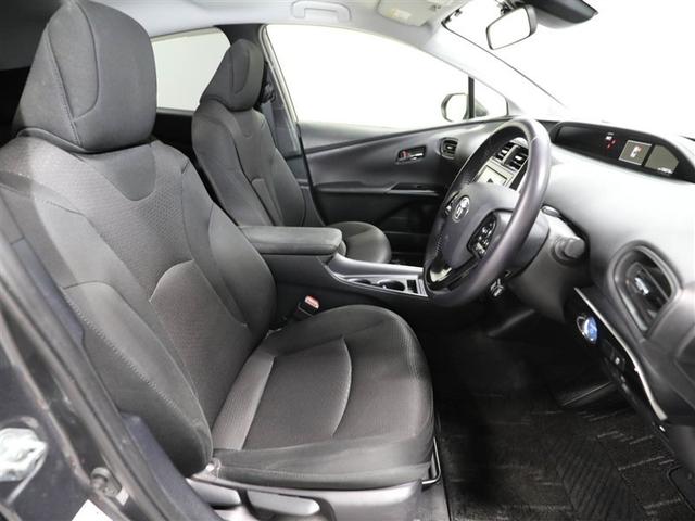 プリウス Ｓ　１００Ｖ　ＤＶＤ再生機能　ＥＳＣ　スマートキ－　地デジ　メモリーナビゲーション　ＬＥＤヘッドライト　ＥＴＣ車載器　フルオートエアコン　クルーズコントロール　エアバッグ　イモビ　パワーウインドウ　ＰＳ（19枚目）