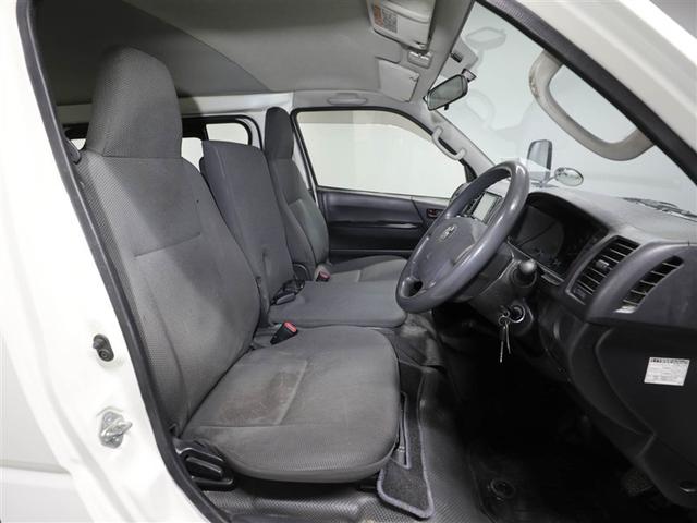 レジアスエースバン ロングＤＸ　盗難防止装置　エアバッグ　パワーウインドウ　ＡＢＳ　キーレス　ミュージックプレイヤー接続可　ナビ＆ＴＶ　パワステ　ワンオーナー　エアコン　ＥＴＣ　バックカメラ　メモリーナビ（19枚目）