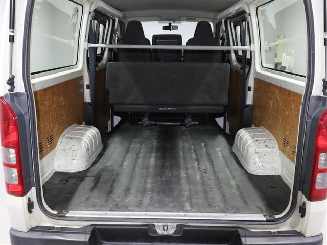 レジアスエースバン ロングＤＸ　盗難防止装置　エアバッグ　パワーウインドウ　ＡＢＳ　キーレス　ミュージックプレイヤー接続可　ナビ＆ＴＶ　パワステ　ワンオーナー　エアコン　ＥＴＣ　バックカメラ　メモリーナビ（21枚目）