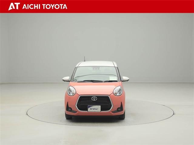 パッソ モーダ　チャーム　ワンセグＴＶ　スマートキープッシュスタート　フルオートエアコン　ＬＥＤヘッドライト　ＡＵＸ　バックモニター　メモリナビ　ナビＴＶ　横滑り防止機能　エアバック　ＥＴＣ　ＡＢＳ　助手席エアバッグ　キーレス（9枚目）