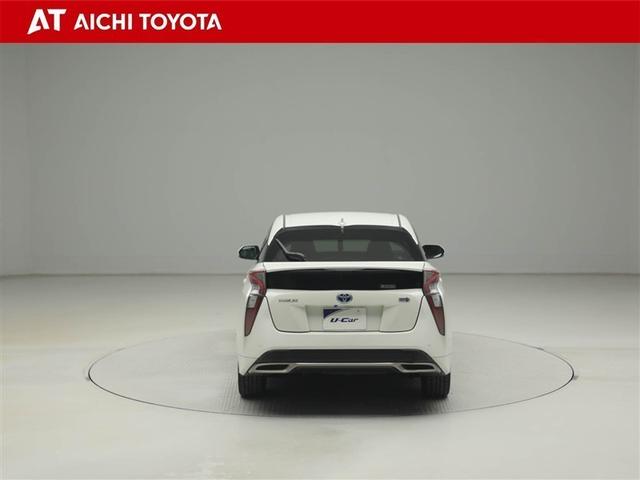 プリウス Ｓツーリングセレクション　レーダーブレーキサポート　フルオートエアコン　デュアルエアバック　バックモニタ－　ＡＷ　イモビ　ＥＳＣ　パワーウインド　スマキ－　ＥＴＣ車載器　サイドエアバック　フルセグ地デジＴＶ　ＤＶＤ再生可能（5枚目）