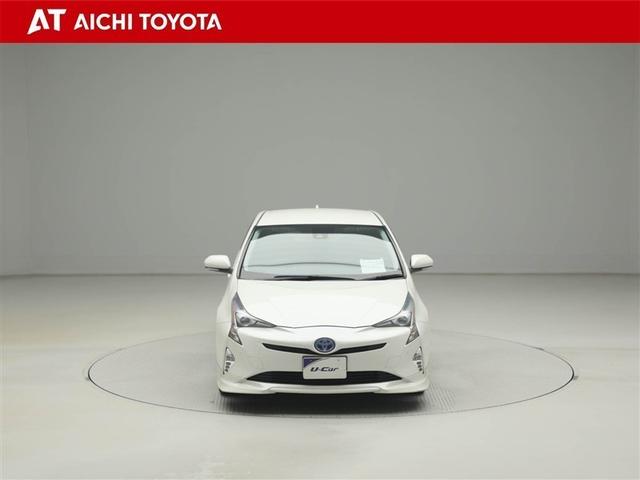 プリウス Ｓツーリングセレクション　レーダーブレーキサポート　フルオートエアコン　デュアルエアバック　バックモニタ－　ＡＷ　イモビ　ＥＳＣ　パワーウインド　スマキ－　ＥＴＣ車載器　サイドエアバック　フルセグ地デジＴＶ　ＤＶＤ再生可能（9枚目）