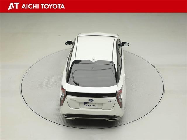 プリウス Ｓツーリングセレクション　レーダーブレーキサポート　フルオートエアコン　デュアルエアバック　バックモニタ－　ＡＷ　イモビ　ＥＳＣ　パワーウインド　スマキ－　ＥＴＣ車載器　サイドエアバック　フルセグ地デジＴＶ　ＤＶＤ再生可能（13枚目）