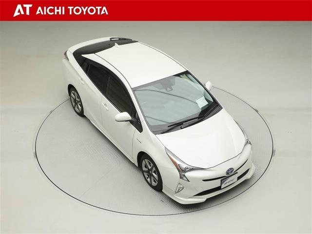 プリウス Ｓツーリングセレクション　レーダーブレーキサポート　フルオートエアコン　デュアルエアバック　バックモニタ－　ＡＷ　イモビ　ＥＳＣ　パワーウインド　スマキ－　ＥＴＣ車載器　サイドエアバック　フルセグ地デジＴＶ　ＤＶＤ再生可能（16枚目）