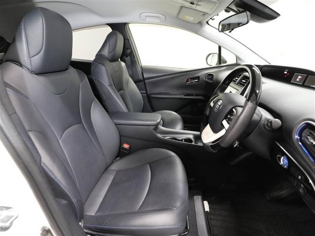 プリウス Ｓツーリングセレクション　レーダーブレーキサポート　フルオートエアコン　デュアルエアバック　バックモニタ－　ＡＷ　イモビ　ＥＳＣ　パワーウインド　スマキ－　ＥＴＣ車載器　サイドエアバック　フルセグ地デジＴＶ　ＤＶＤ再生可能（19枚目）