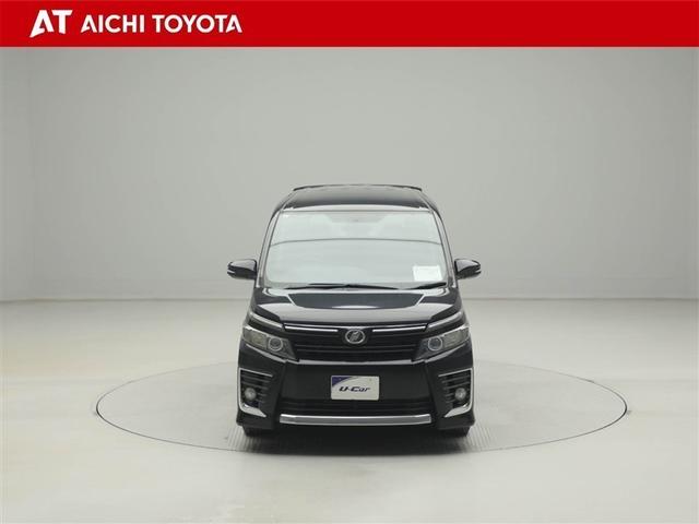 ヴォクシー ＺＳ　両電動スライドドア　地デジ　盗難防止システム　オートエアコン　ダブルエアバッグ　ＤＶＤ再生可　ＥＴＣ　ＬＥＤヘッドライト　キーレスエントリー　メモリーナビ　ナビＴＶ　ＡＵＸ　３列シート　横滑り防止（9枚目）