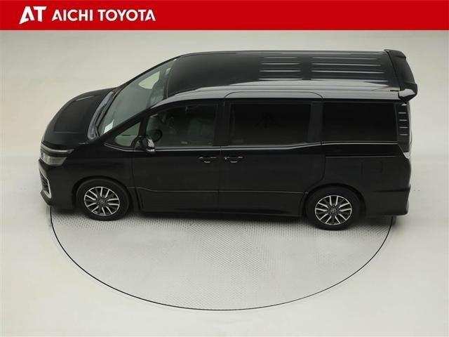 ヴォクシー ＺＳ　両電動スライドドア　地デジ　盗難防止システム　オートエアコン　ダブルエアバッグ　ＤＶＤ再生可　ＥＴＣ　ＬＥＤヘッドライト　キーレスエントリー　メモリーナビ　ナビＴＶ　ＡＵＸ　３列シート　横滑り防止（11枚目）