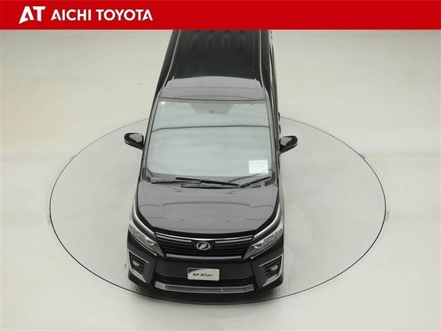 ヴォクシー ＺＳ　両電動スライドドア　地デジ　盗難防止システム　オートエアコン　ダブルエアバッグ　ＤＶＤ再生可　ＥＴＣ　ＬＥＤヘッドライト　キーレスエントリー　メモリーナビ　ナビＴＶ　ＡＵＸ　３列シート　横滑り防止（17枚目）