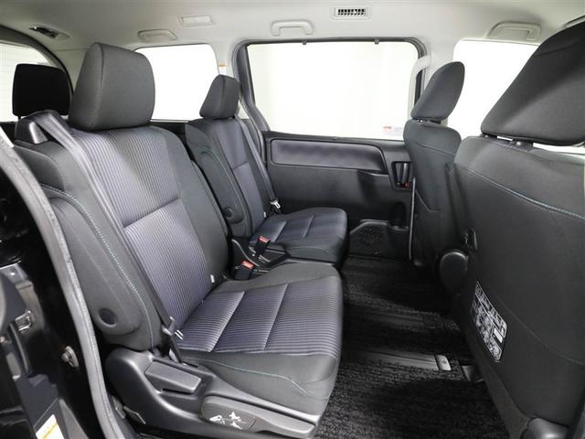 ヴォクシー ＺＳ　両電動スライドドア　地デジ　盗難防止システム　オートエアコン　ダブルエアバッグ　ＤＶＤ再生可　ＥＴＣ　ＬＥＤヘッドライト　キーレスエントリー　メモリーナビ　ナビＴＶ　ＡＵＸ　３列シート　横滑り防止（20枚目）