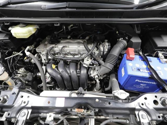 ヴォクシー ＺＳ　両電動スライドドア　地デジ　盗難防止システム　オートエアコン　ダブルエアバッグ　ＤＶＤ再生可　ＥＴＣ　ＬＥＤヘッドライト　キーレスエントリー　メモリーナビ　ナビＴＶ　ＡＵＸ　３列シート　横滑り防止（25枚目）