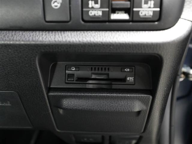 エスクァイア ハイブリッドＧｉ　プレミアムパッケージ　地上デジタル　衝突被害軽減　ＬＥＤライト　１オナ　Ｂカメラ　クルコン　スマートキー　メモリナビ　ナビ＆ＴＶ　キーレス　盗難防止装置　ＤＶＤ再生　ＡＢＳ　３列シート　ＥＴＣ　アルミ　オートエアコン（27枚目）