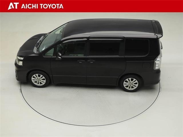 ヴォクシー Ｚ　Ｗエアバック　エアバック　キーレスエントリ　リヤカメラ　ＴＶナビ　三列シート　ＥＴＣ付き　ＡＵＴＯエアコン　アルミホイル　リアエアコン　メモリーナビ　ＡＢＳ　ミュージックプレイヤー接続可　１オーナー（11枚目）