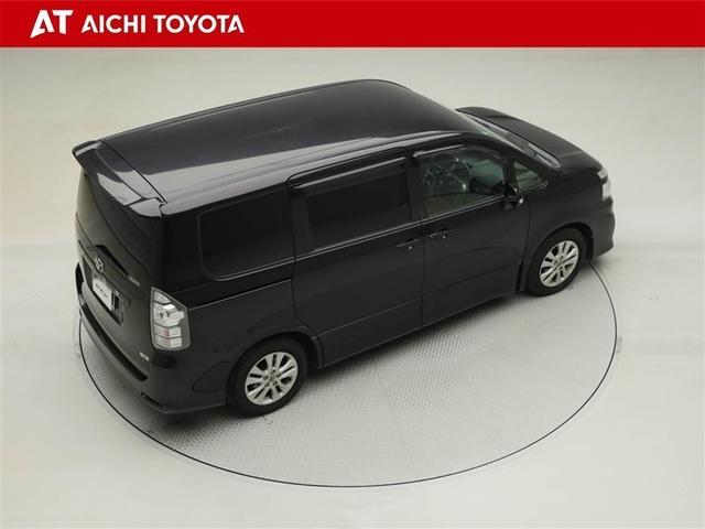 ヴォクシー Ｚ　Ｗエアバック　エアバック　キーレスエントリ　リヤカメラ　ＴＶナビ　三列シート　ＥＴＣ付き　ＡＵＴＯエアコン　アルミホイル　リアエアコン　メモリーナビ　ＡＢＳ　ミュージックプレイヤー接続可　１オーナー（14枚目）