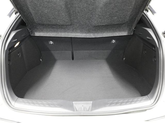 Ｃ－ＨＲ Ｇ　エマージェンシーブレーキ　カーテンエアバック　ＥＳＣ　エアロ　パワーウインドウ　バックモニタ－　パワステ　ＬＥＤヘッドライ　ＴＶナビ　キーレスエントリー　フルオートエアコン　ＡＷ　ＡＵＸ　ＥＴＣ付（21枚目）