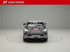 ハイブリッド車を買うならトヨタの『ＴＯＹＯＴＡ認定中古車』！保証は、初度登録年月より起算して１０年間、累計走行距離２０万キロ迄。更に、ロングラン保証が１年付で安心安全です♪ 5