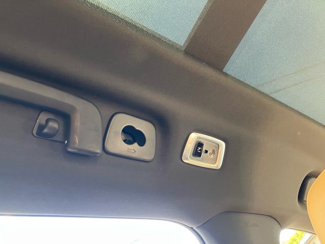 V90 T6AWDインスクリプション/Bowers&Wilkins/パワーバックドア/ETC/全方位カメラ&Bカメラ/ローダウン/サンルーフ/マッサージ機能/ナッパレザー/シートヒーター/ベンチレーション(31枚目)